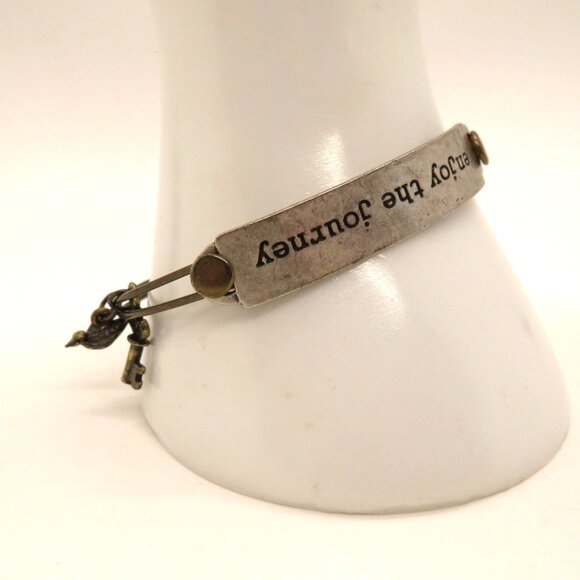 Sweet Romance Adjustable Metal Bracelet Charms Enjoy The Journey Inscription - Picture 5 of 10